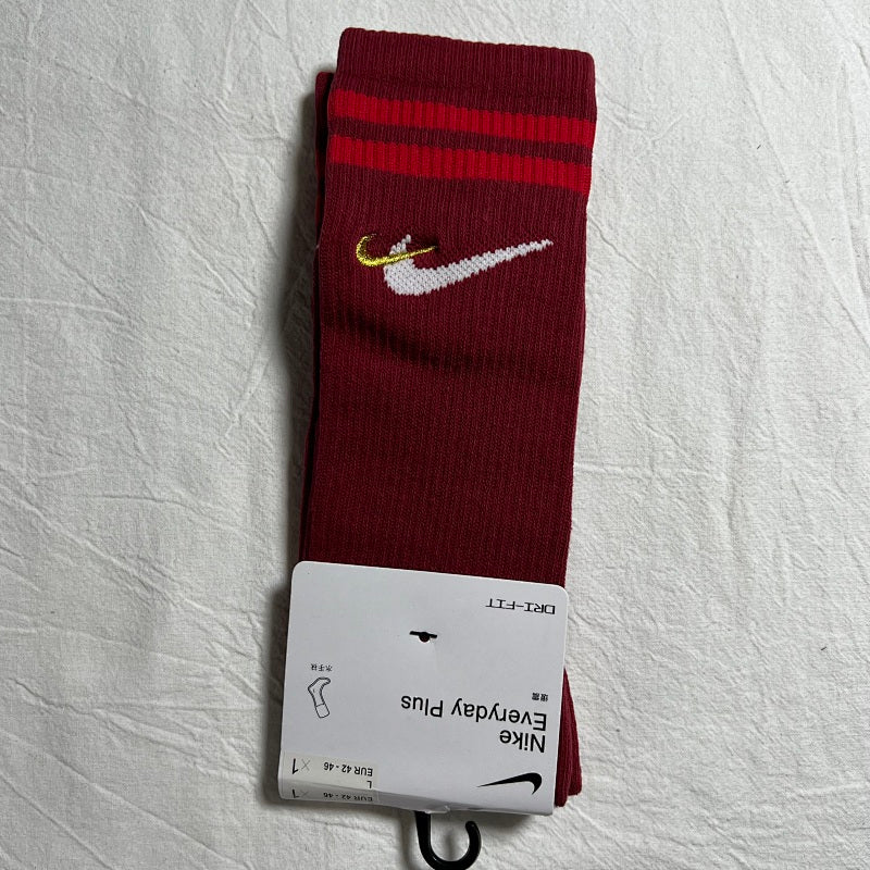Nike Everyday Plus Crew Socks - Dark Red/White