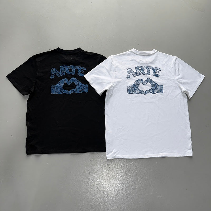 Arte Antwerp Heart Hands T-Shirt - Black/White