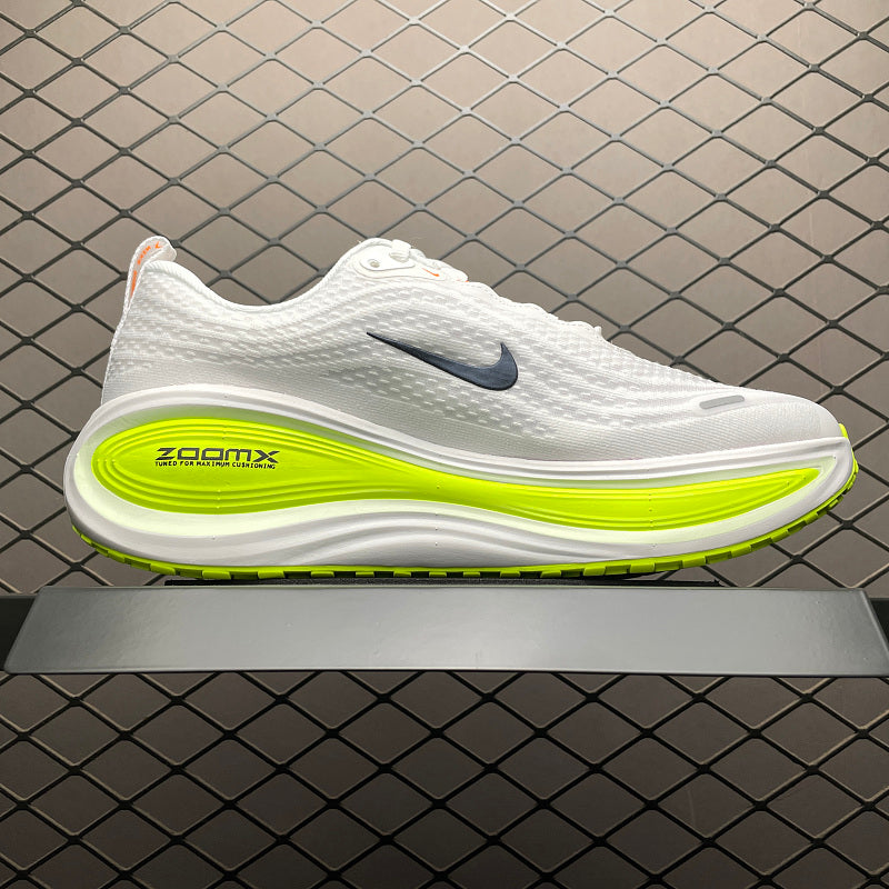 Nike ZoomX Morpho - White/Volt