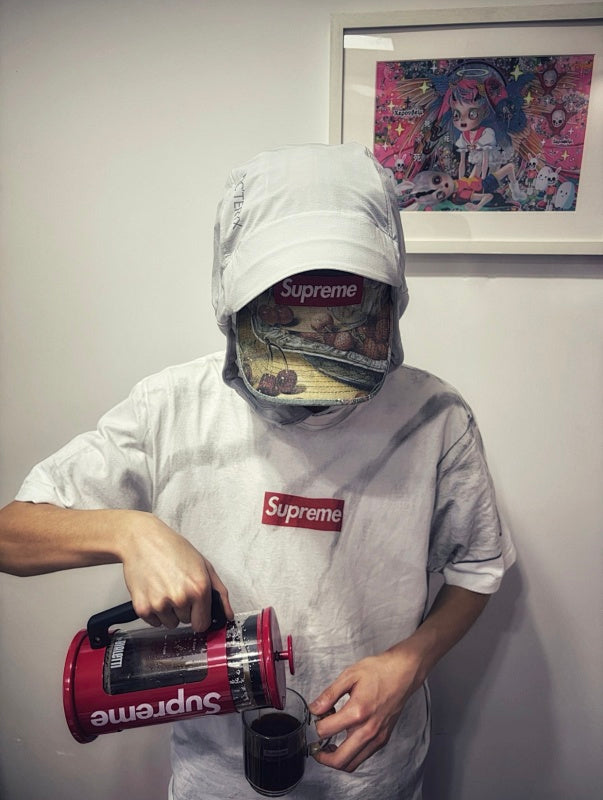Supreme T-Shirt - White/Gray/Red