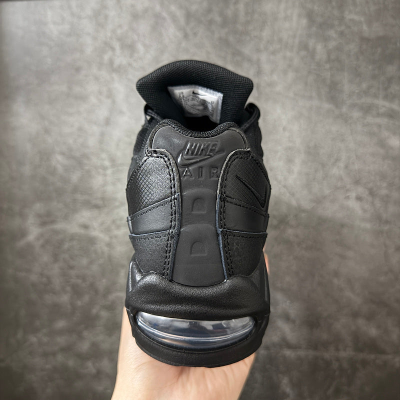 Nike Air Max 95 - Triple Black