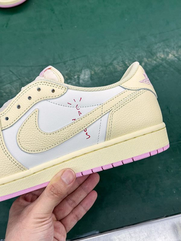 Air Jordan 1 Low OG - Yellow Toe/Pink