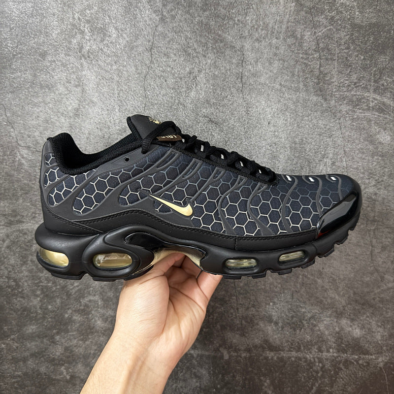 Nike Air Max Plus TN - Black/Gold