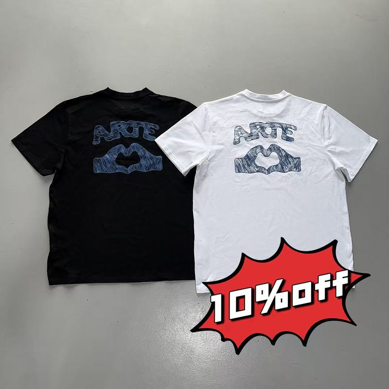 Arte Antwerp Heart Hands T-Shirt - Black/White