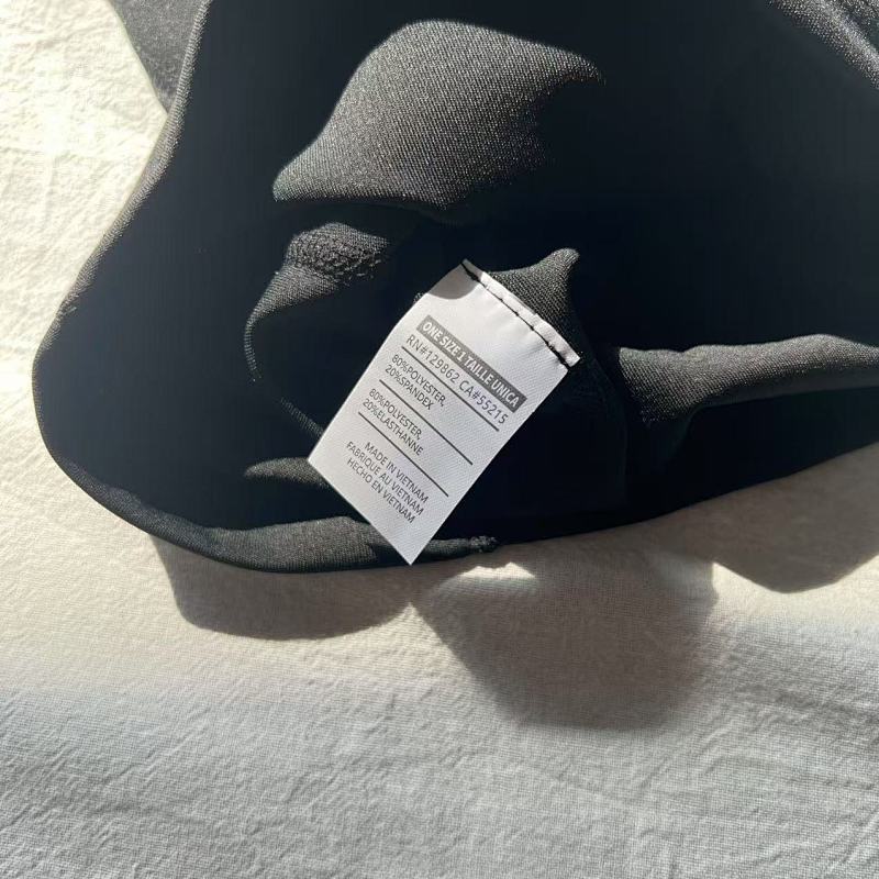 Men's Athletic Hoodie with Mesh Ventilation Panel and Side Pockets