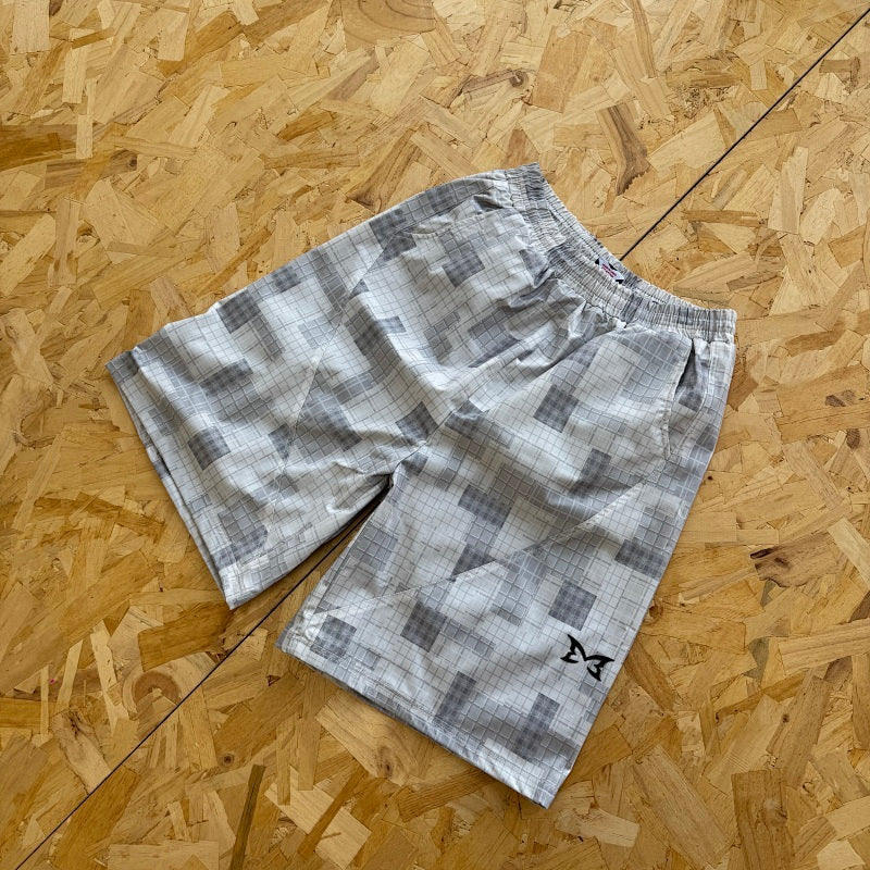 Mertra Patchwork Plaid Short - Grey Camo