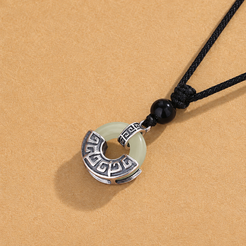 Nephrite Jade Peace Buckle Pendant-Quiet Good Wishes