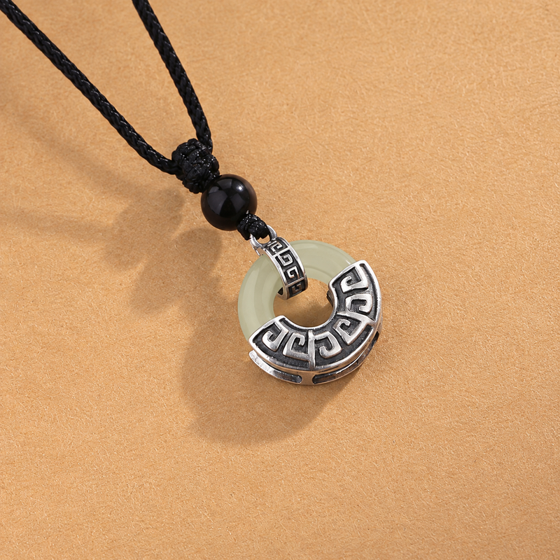 Nephrite Jade Peace Buckle Pendant-Quiet Good Wishes