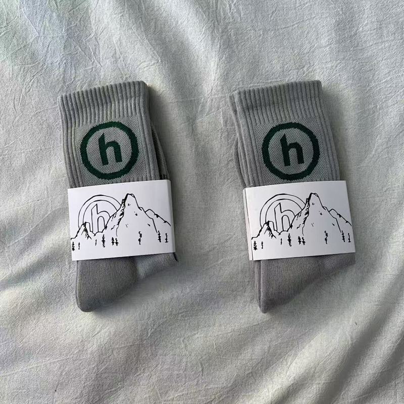 Hidden NY H Logo Crew Socks with Mountain Graphic Band