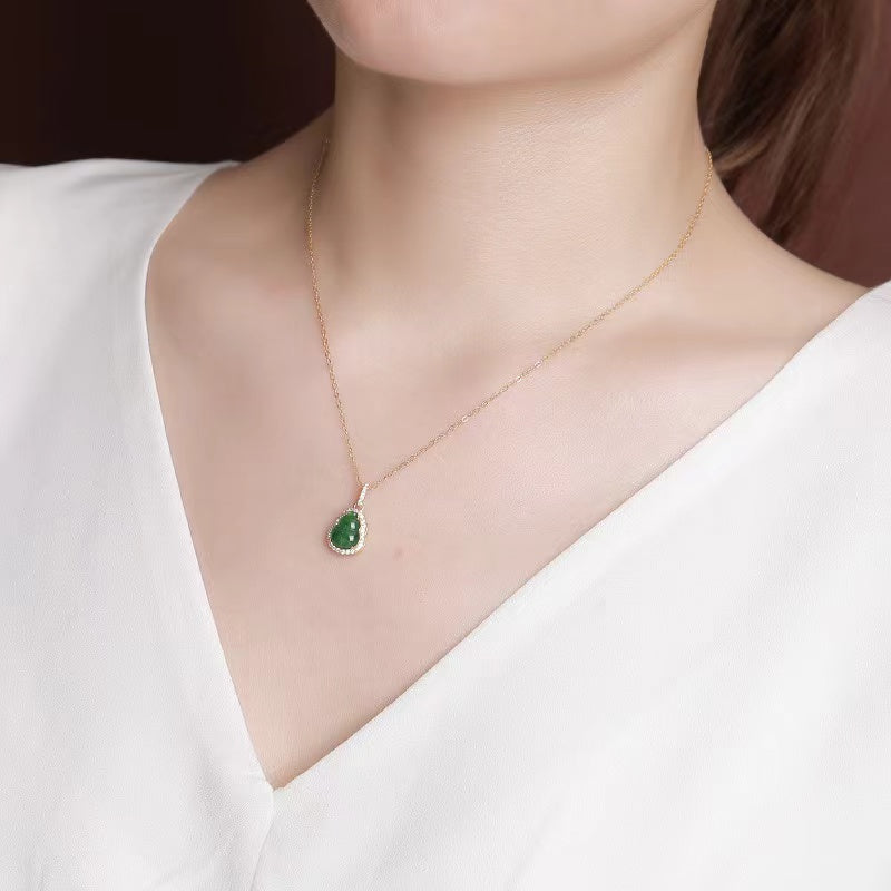 Calabash Jade Pendant Necklace-Good Fortune and Prosperity