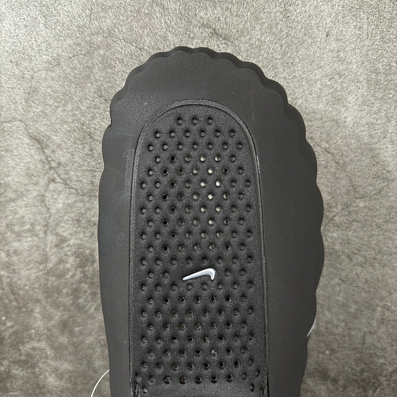 Nike Air Moc AT - Black/Orange