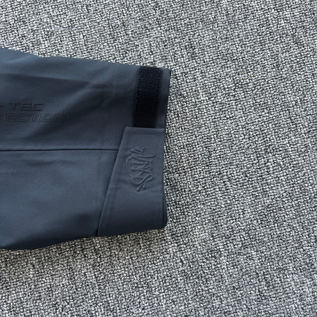 Trek Jacket Black