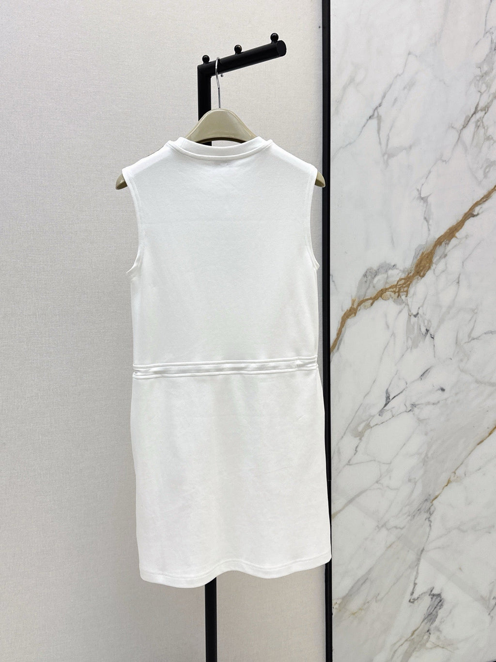 Sleeveless Check Shoulder Jersey Dress