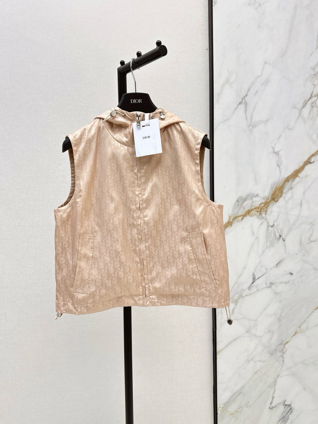 Jacquard Hooded Vest