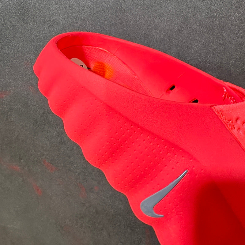 Nike Air Moc AT - Red/Orange