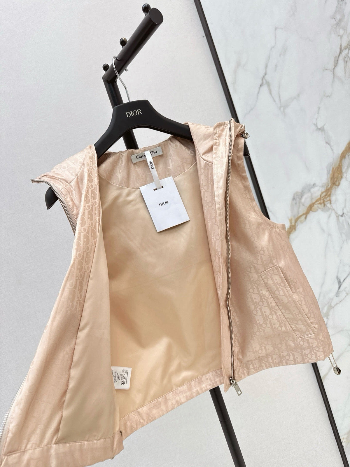 Jacquard Hooded Vest