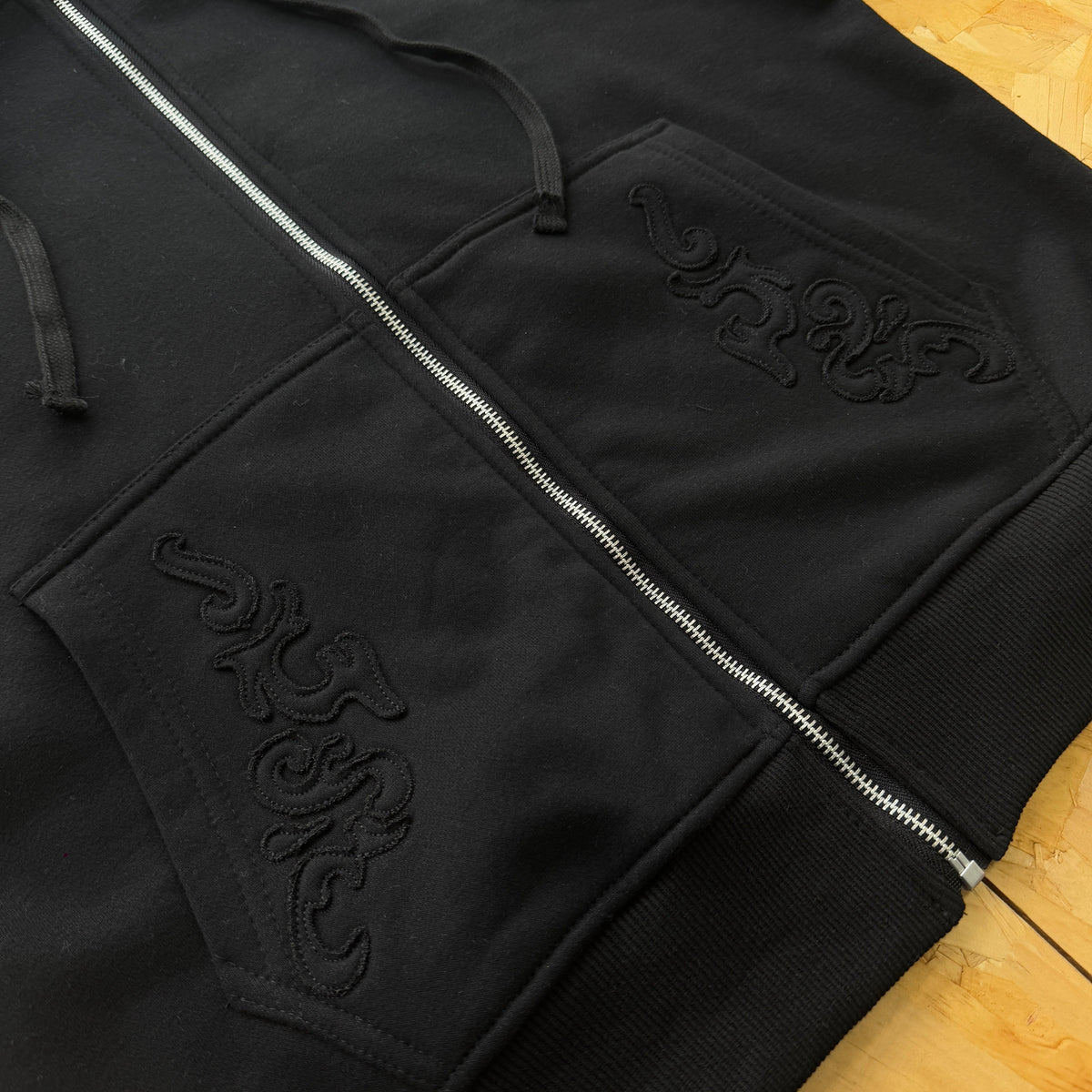 Derschutze Western Zip Up - Black