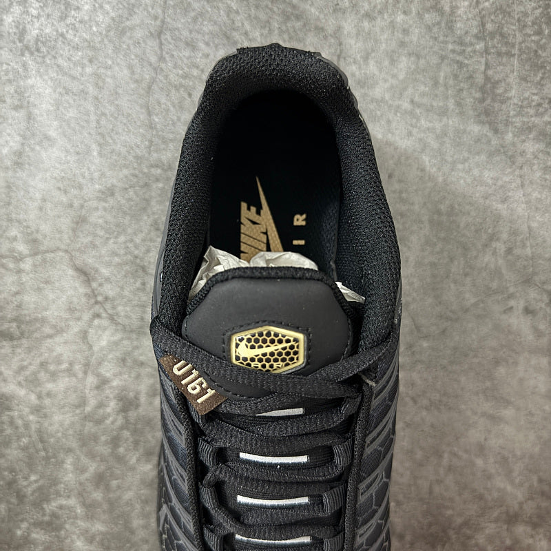 Nike Air Max Plus TN - Black/Gold