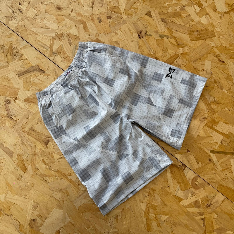 Mertra Patchwork Plaid Short - Grey Camo