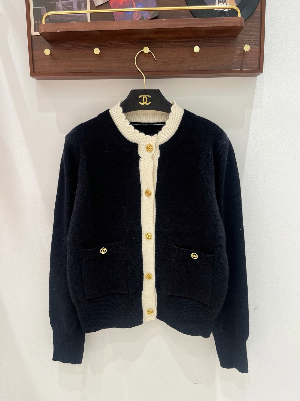 Logo Cardigan