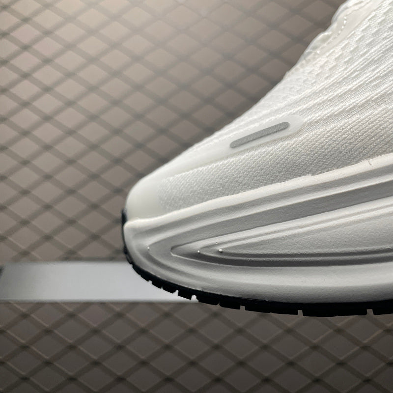 Nike ZoomX Streakfly - White/Black