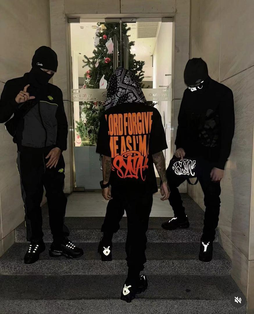 SynaWorld Hoodie 3
