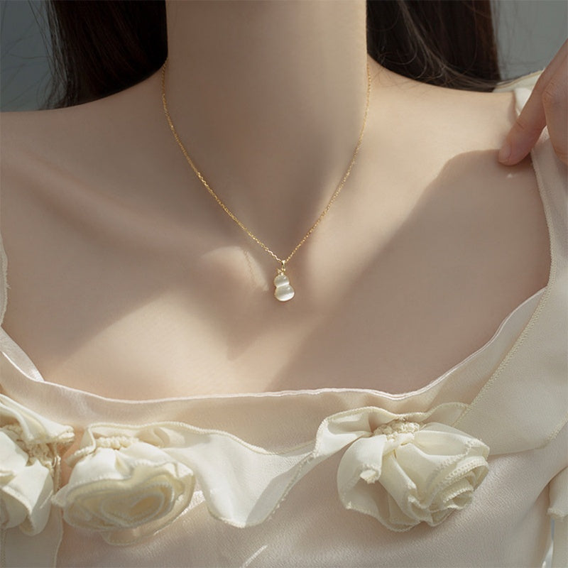 Feng Shui Calabash Moonstone Healing Pendant Necklace