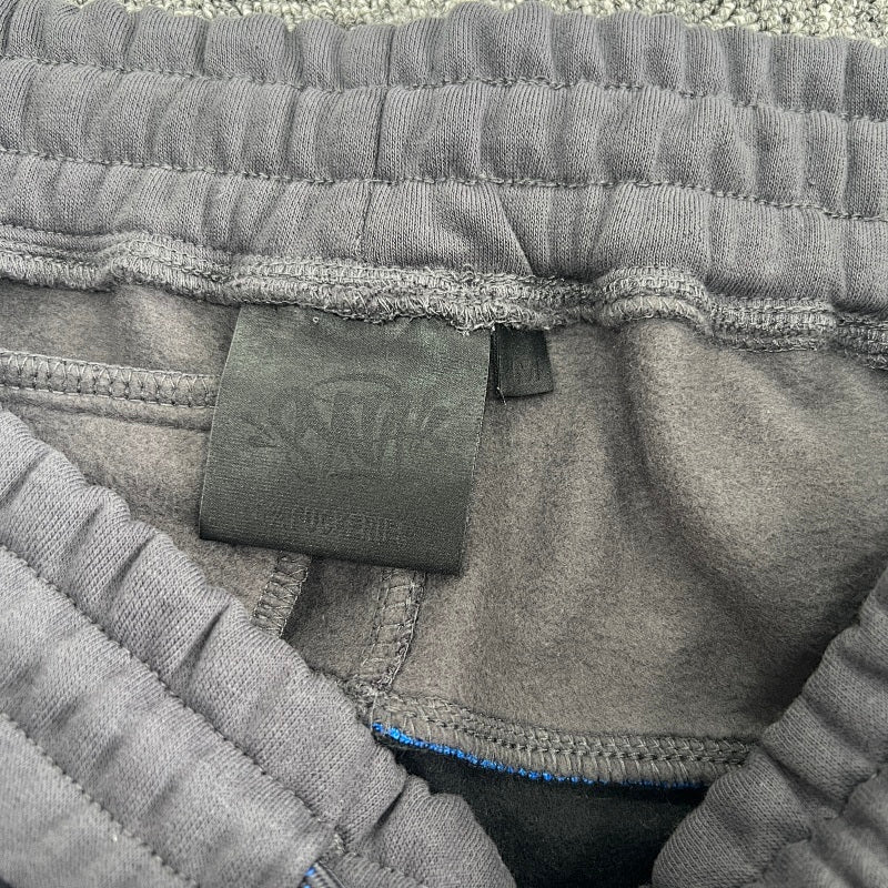 Syna-World Shorts - GreyBlack