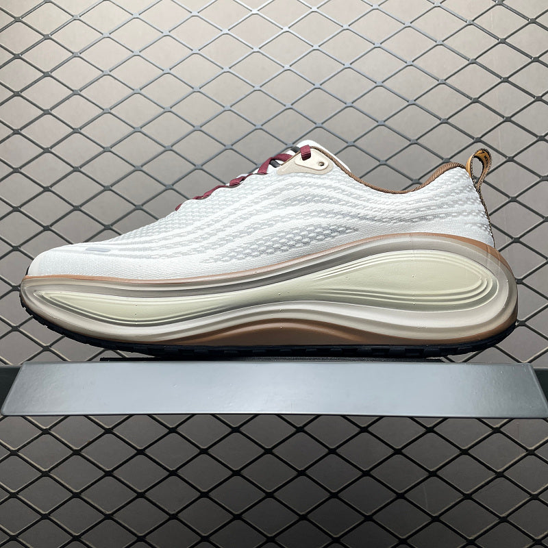 Nike ZoomX Streakfly - White/Brown