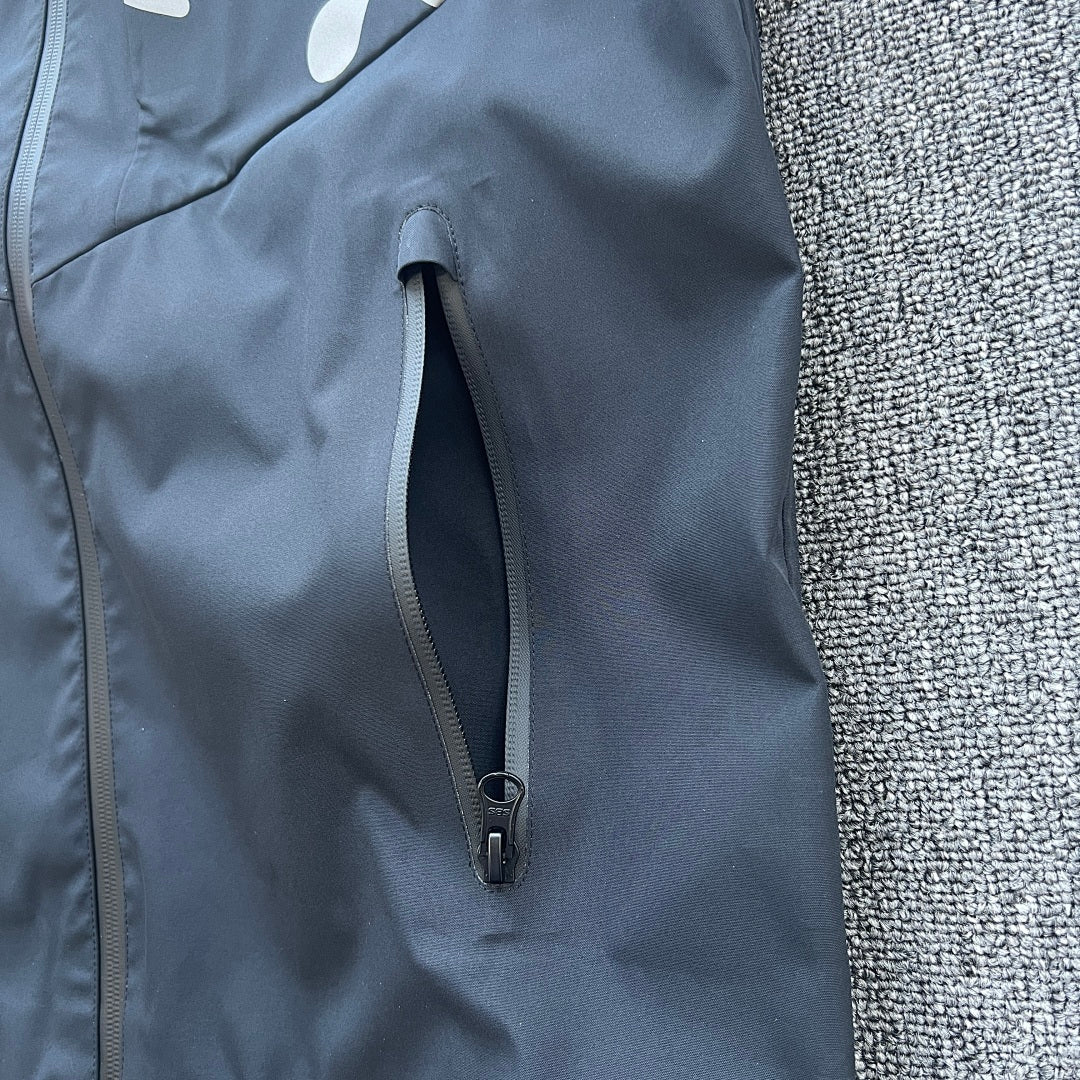 Trek Jacket Black