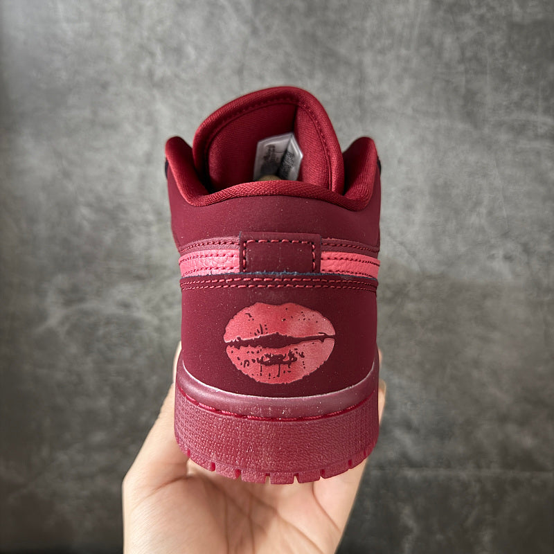 Air Jordan 1 Low - Pomegranate
