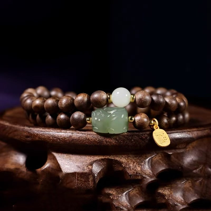 Green Jade Pixiu Sandalwood Bracelet-Traditional Prosperity Symbol