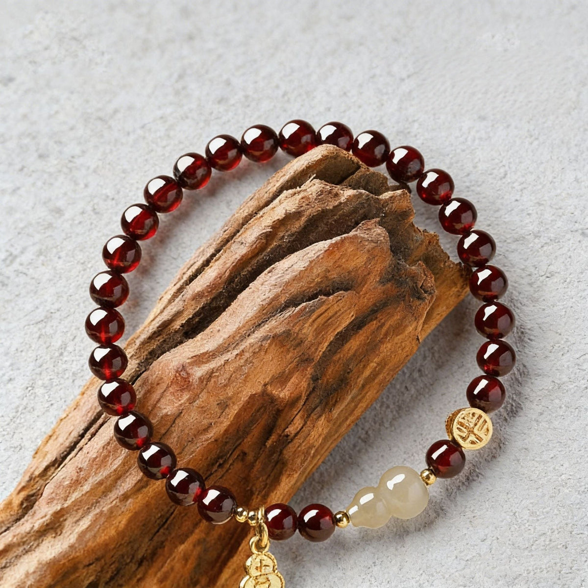 Blessings in Motion-Nephrite Jade Gourd Garnet Bracelet