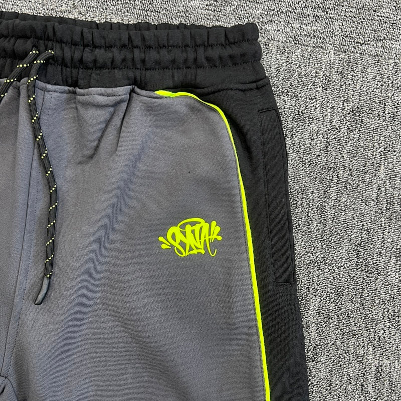 Syna-World Shorts - Black-Grey