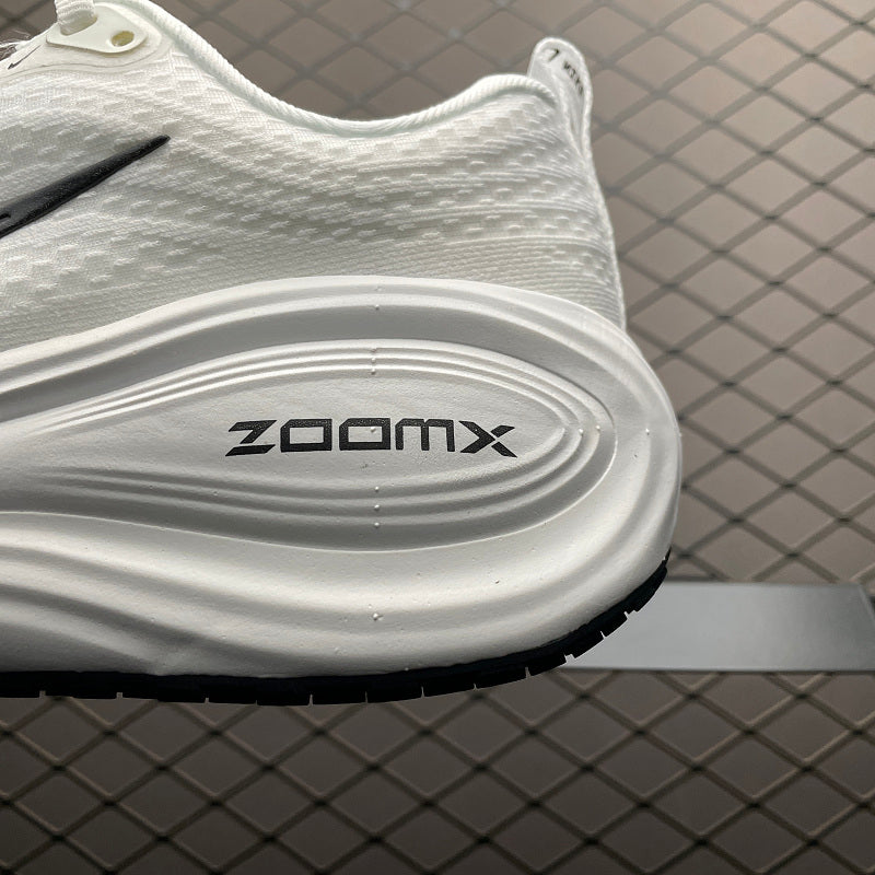 Nike ZoomX Streakfly - White/Black