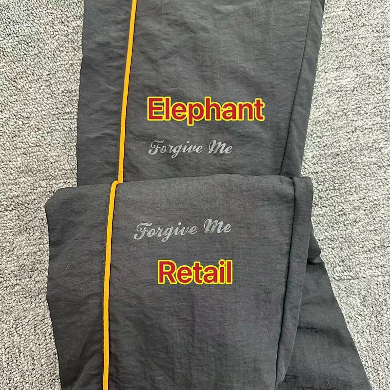 Syna-World Tracksuit - Black