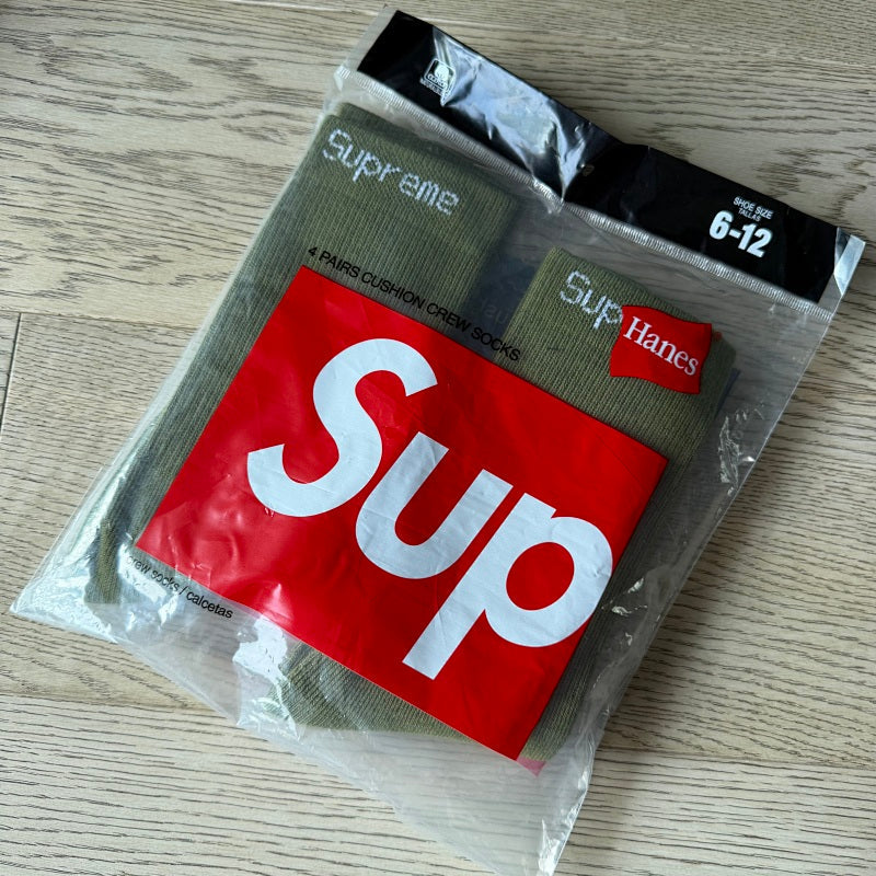 Supreme x Hanes Cushion Crew Socks 4-Pack
