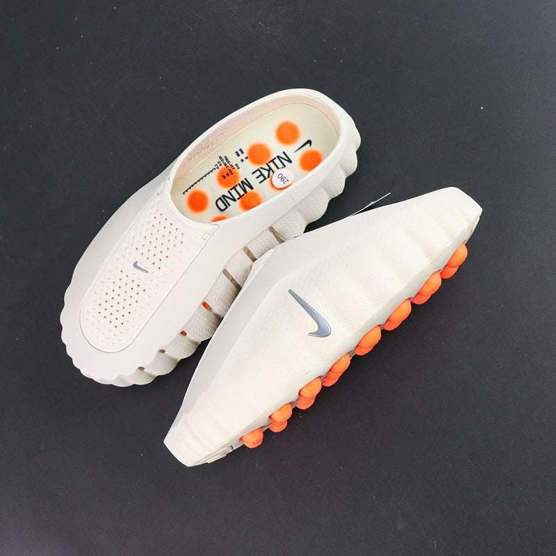 Nike ZoomX Morpho Slide - Light Bone/Red