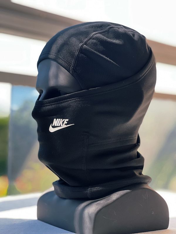 Nike Sportswear Logo Athletic Top (Close-up)