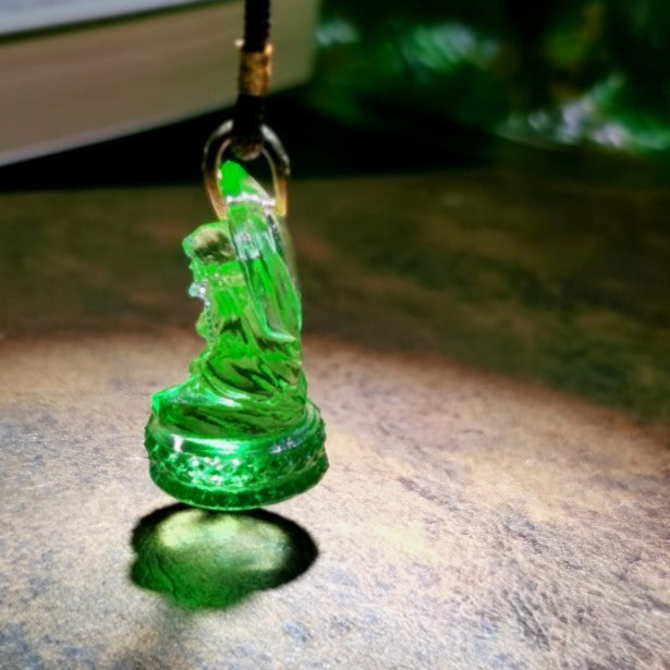 The Zen Pioneer Handcrafted Liuli Meditative Bodhidharma Amulet