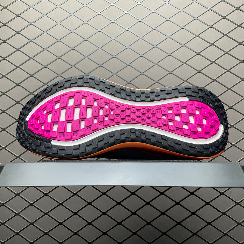 Nike ZoomX Morpho - White/Orange-Purple