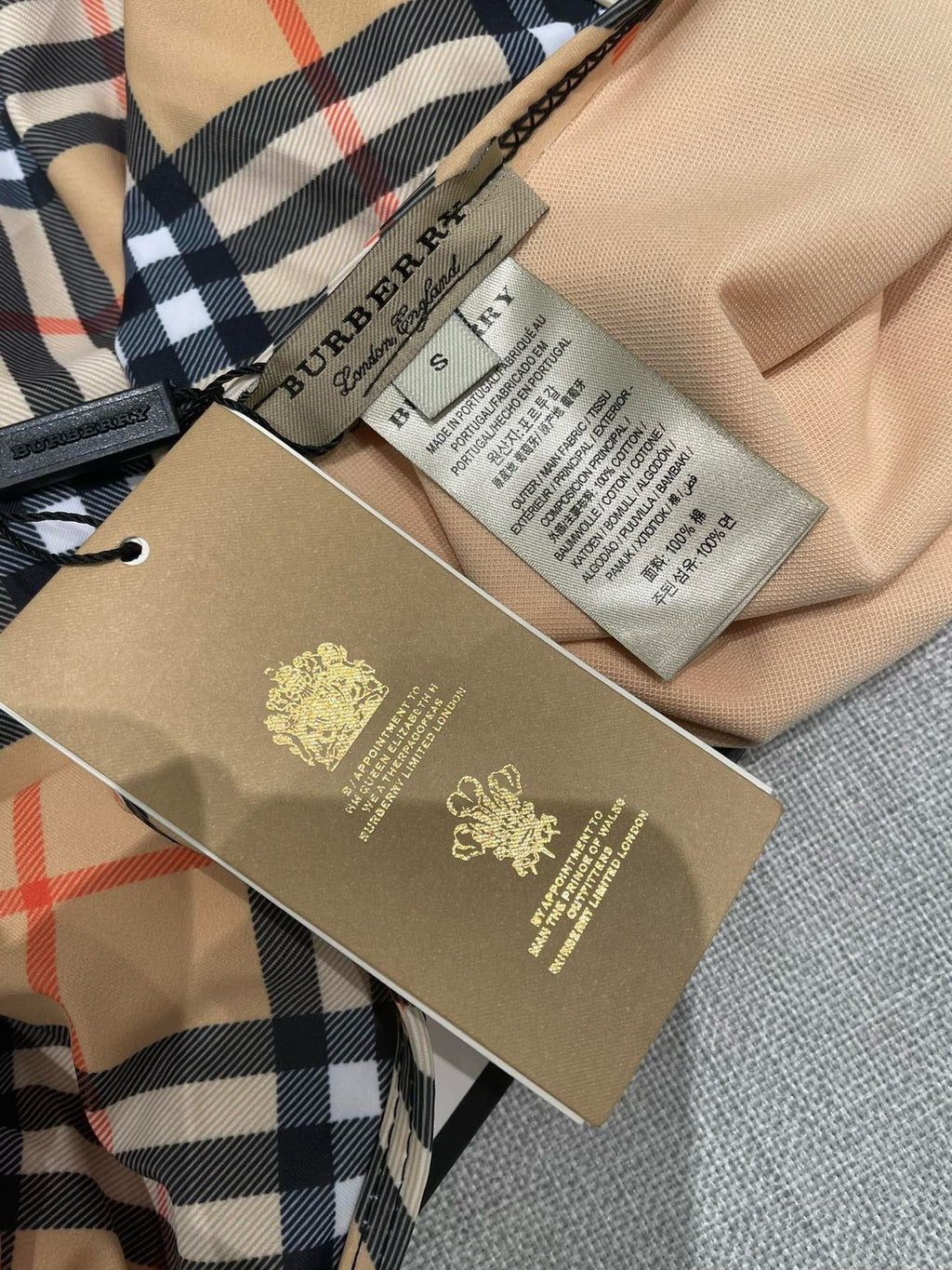 Check One Piece Set