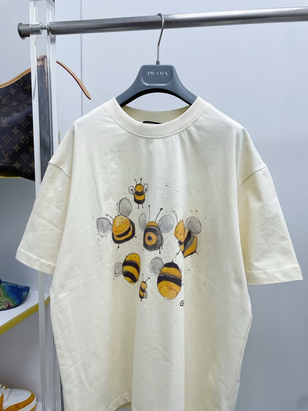 26S Bee T-shirt