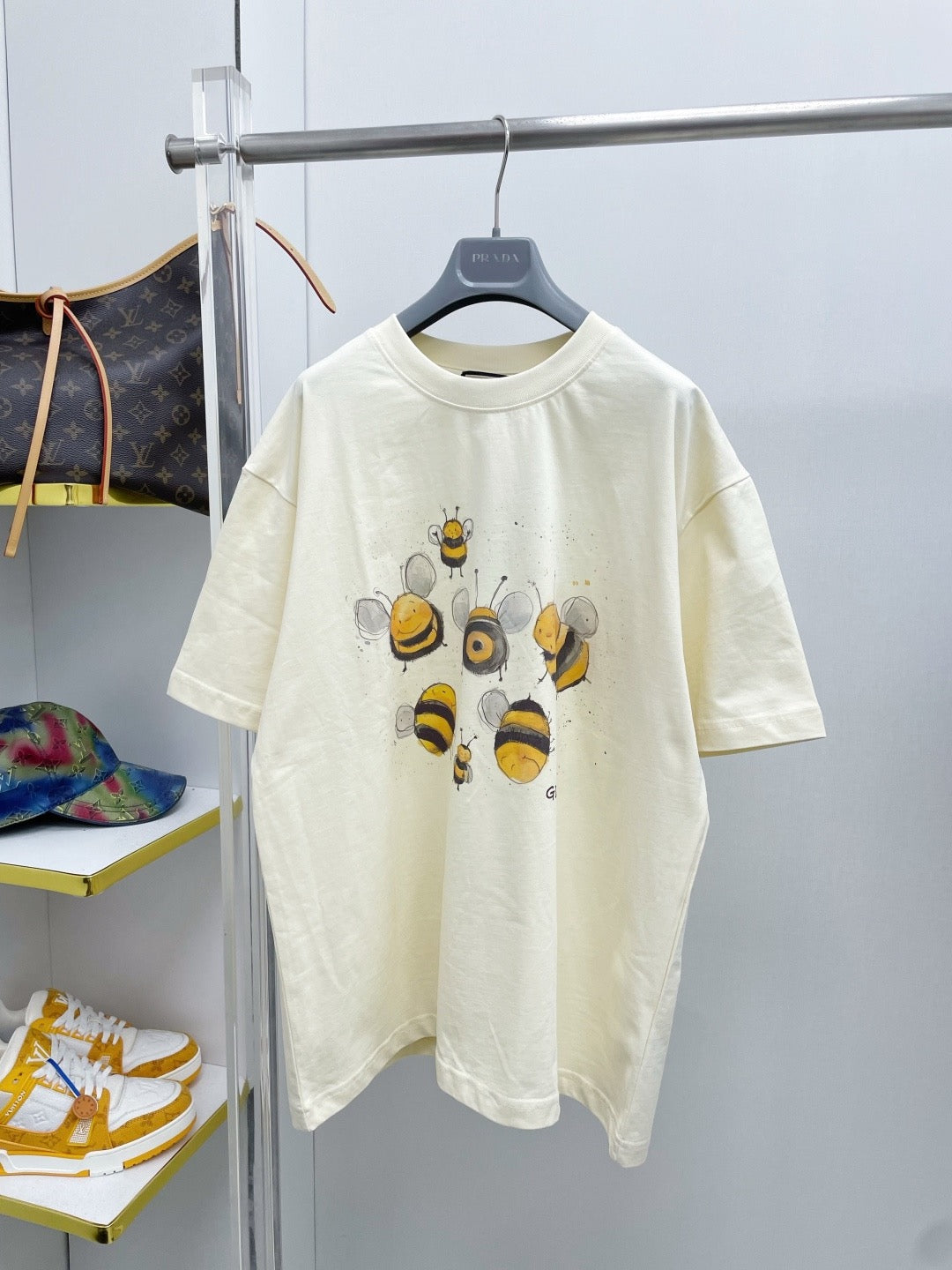26S Bee T-shirt