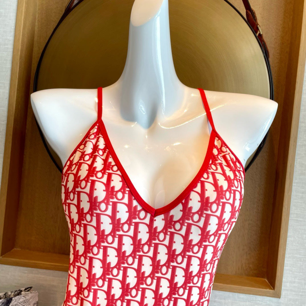 Logo One Piece Set