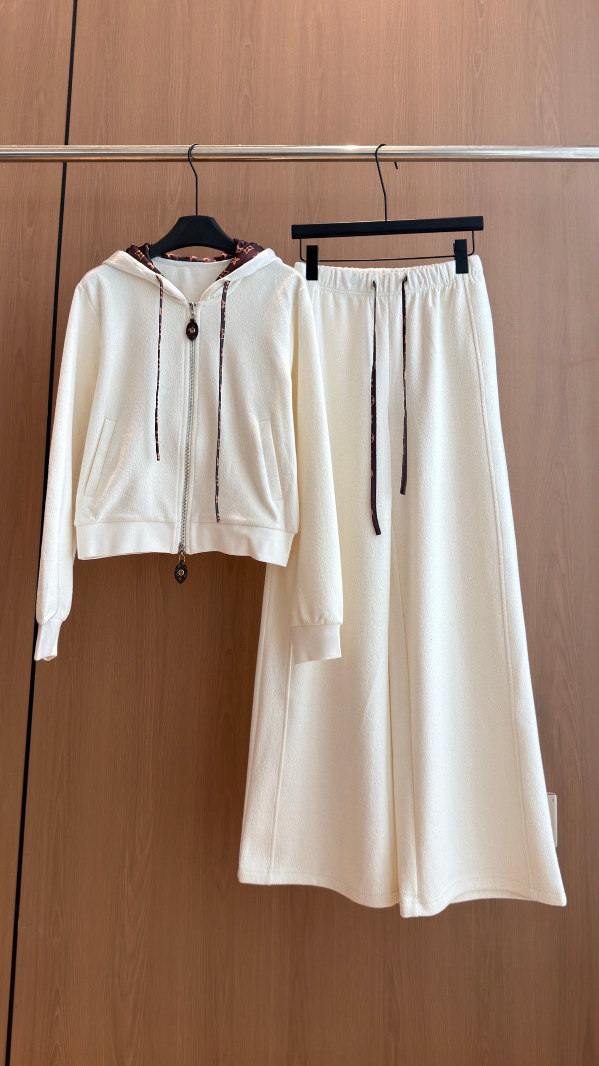 26S Zip-Up Hoodie Set