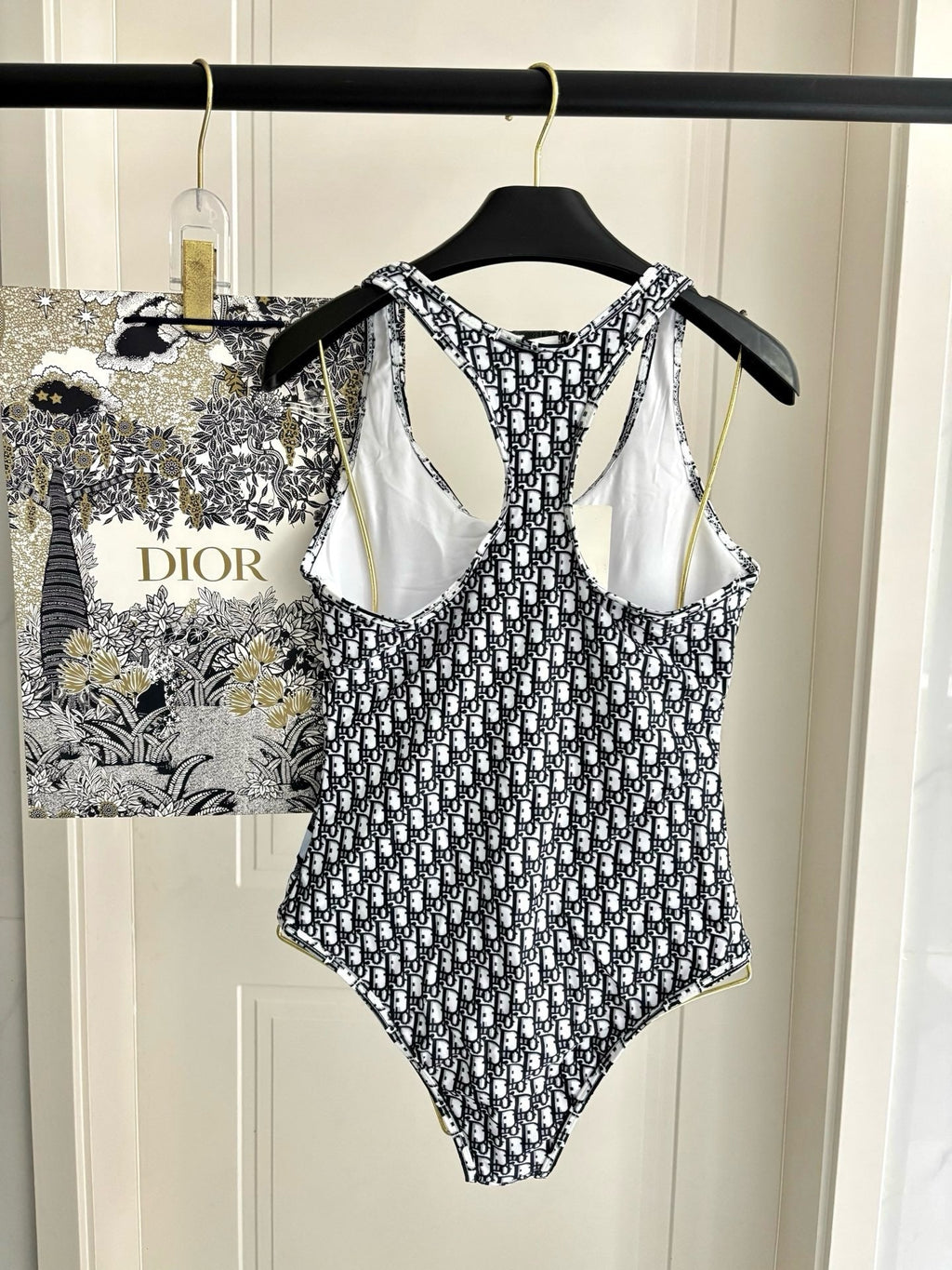 Logo One Piece Set
