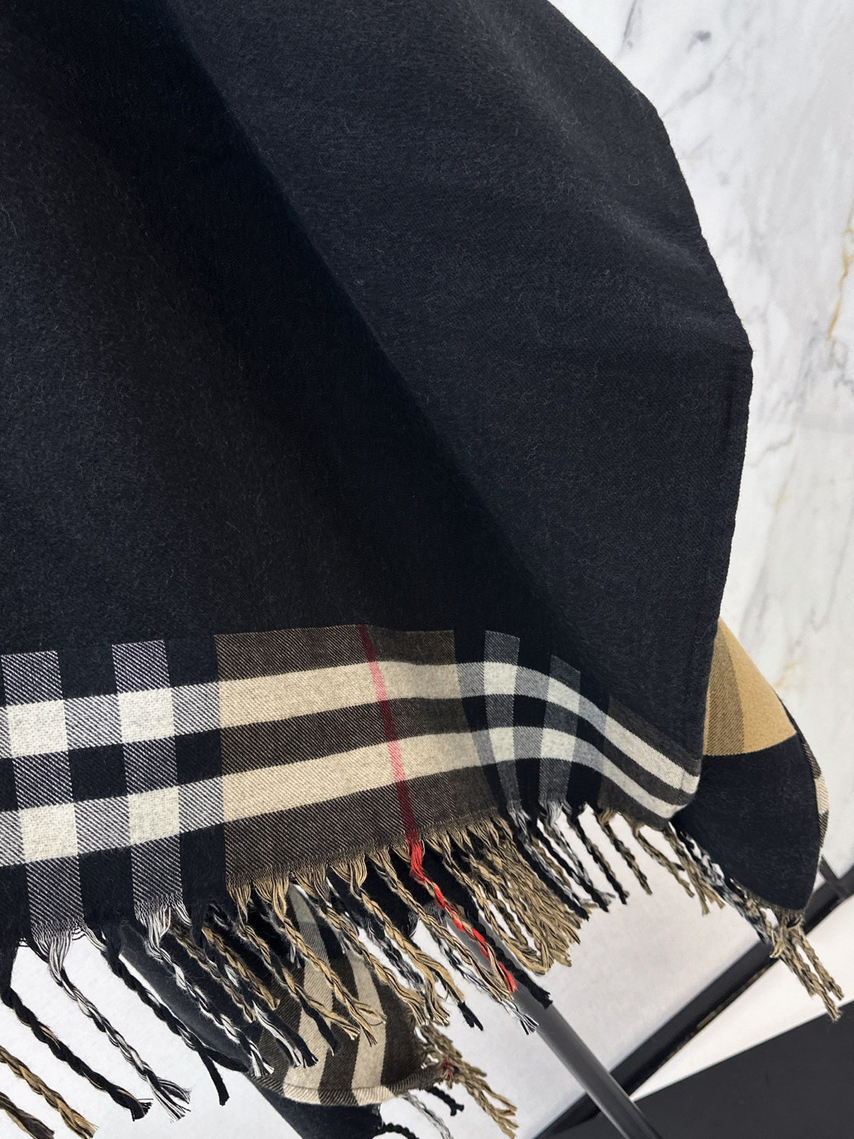 26S Contrast Check Cape