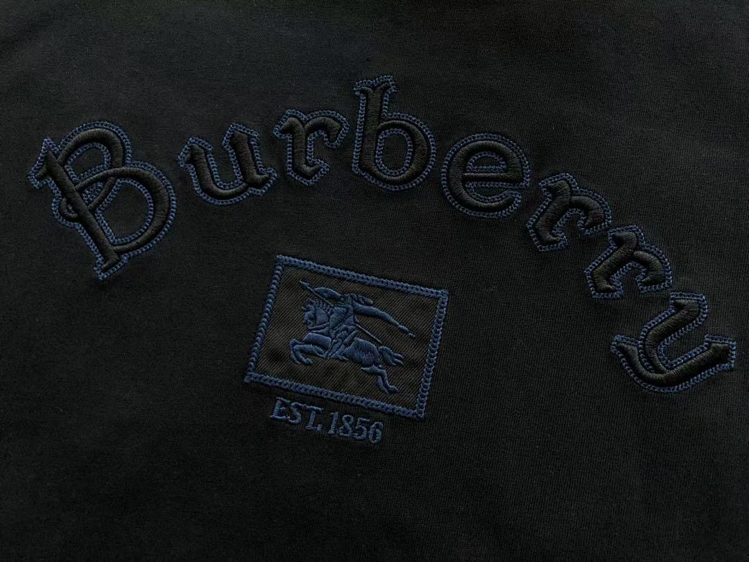 Burberry T-SHIRT