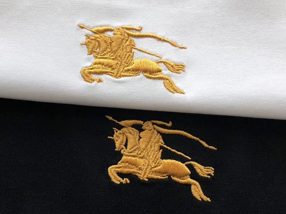 Burberry T-Shirt